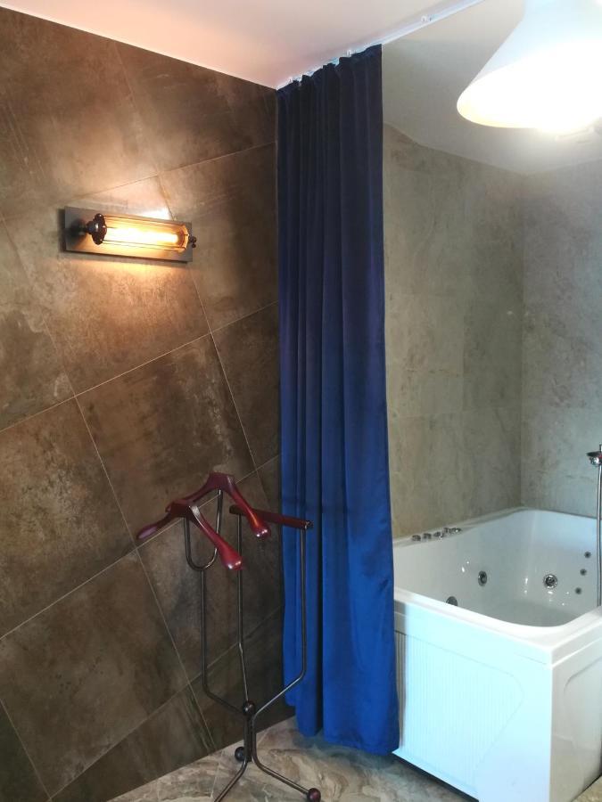 Jacuzzi New Loft Apartcomplex Kaskad, Минск - Центр Города มินสก์ ภายนอก รูปภาพ