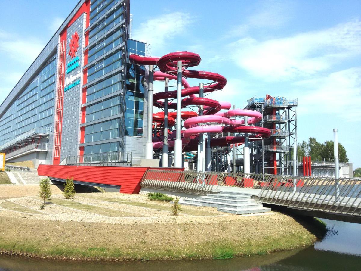 Jacuzzi New Loft Apartcomplex Kaskad, Минск - Центр Города มินสก์ ภายนอก รูปภาพ