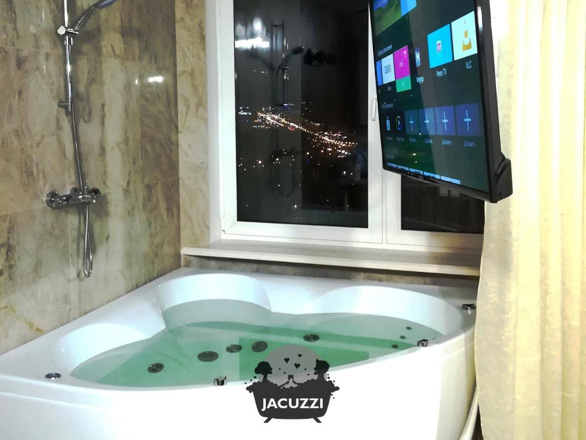 Jacuzzi New Loft Apartcomplex Kaskad, Минск - Центр Города มินสก์ ภายนอก รูปภาพ